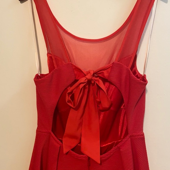 🥳🎉HP🥳🥳Bcbgeneration tie back dress - Picture 9 of 10